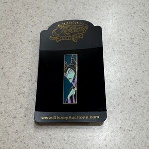 Disney Maleficent Pin - Black and Purple Vintagr